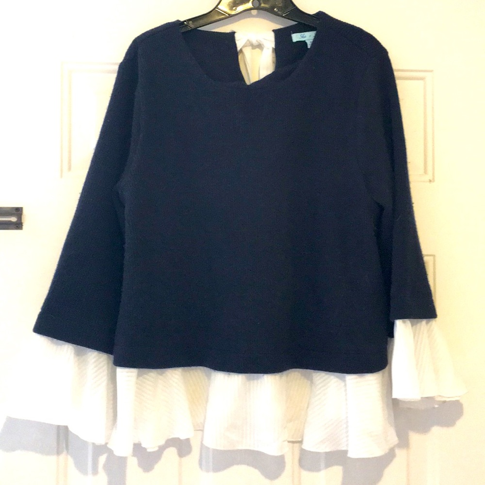 Sweater with ruffles